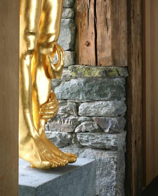 Artsy Luxurious Ski-In-Out-Chalet - Chalet - 13