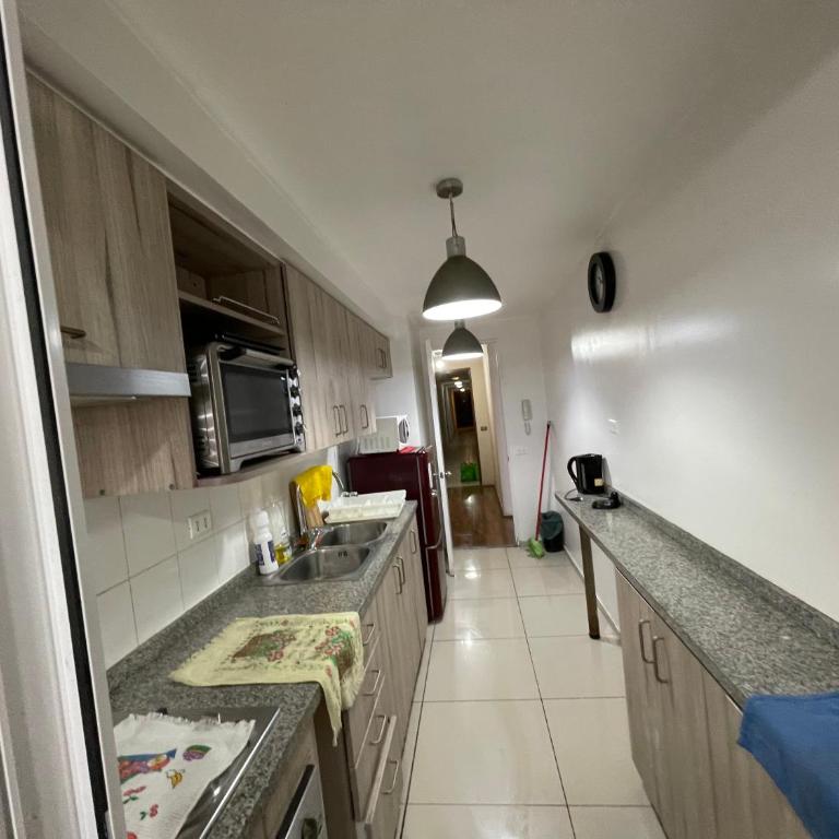 Amplio Departamento - Edificio Tranquilo - Apartamento de 2 dormitorios - 4