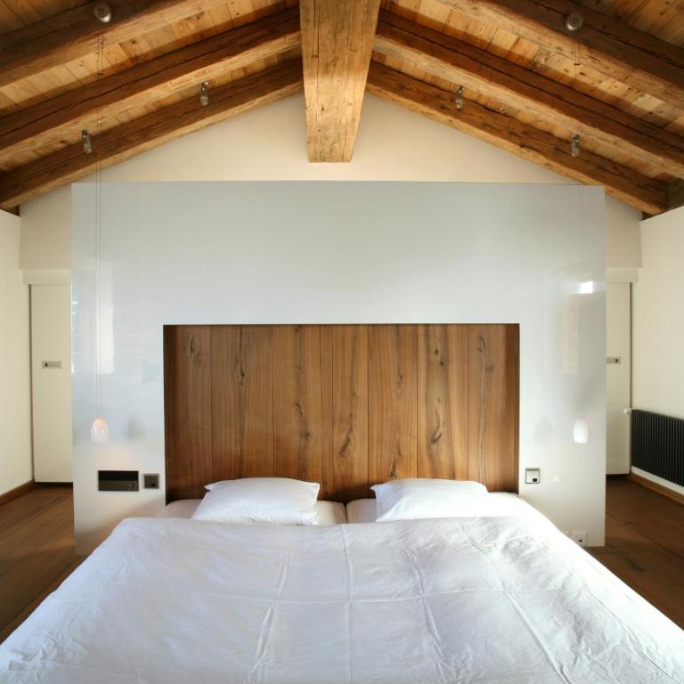 Artsy Luxurious Ski-In-Out-Chalet - Chalet - 21