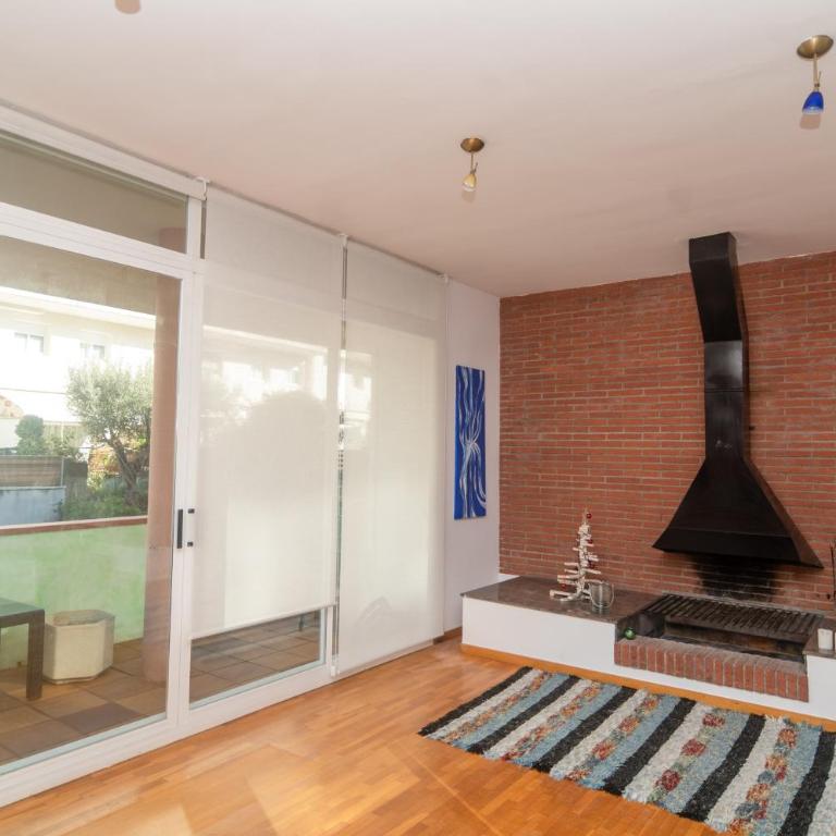 Gran apartamento de 4 habitaciones en Sitges - Apartamento - 24
