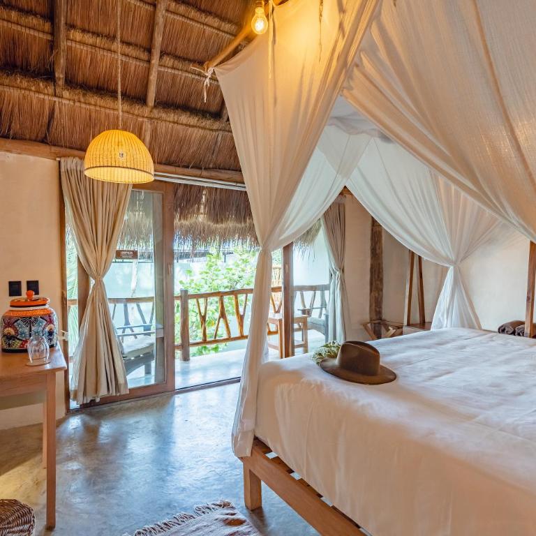 Casa Ganesh Tulum-Beachfront hotel by Ahau Collection - Superior Room 1 King Bed - 2