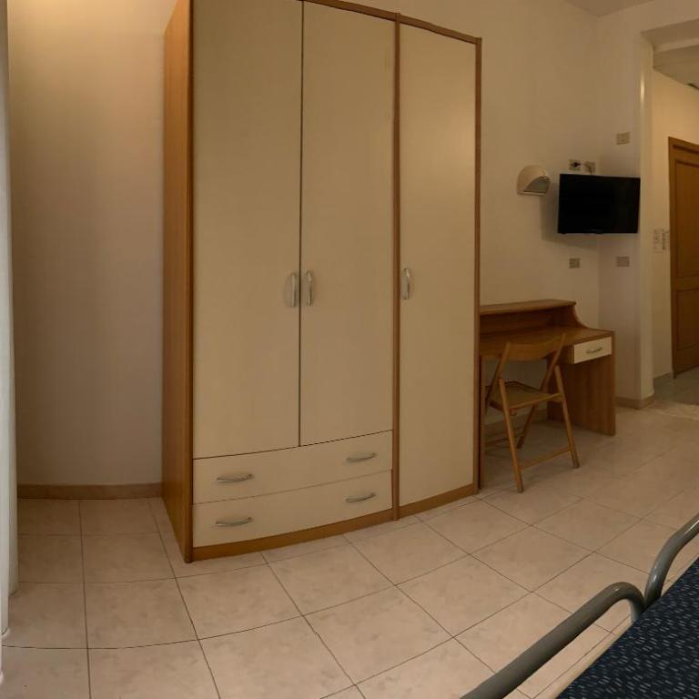 Hotel Marylise - Camera Tripla - 22