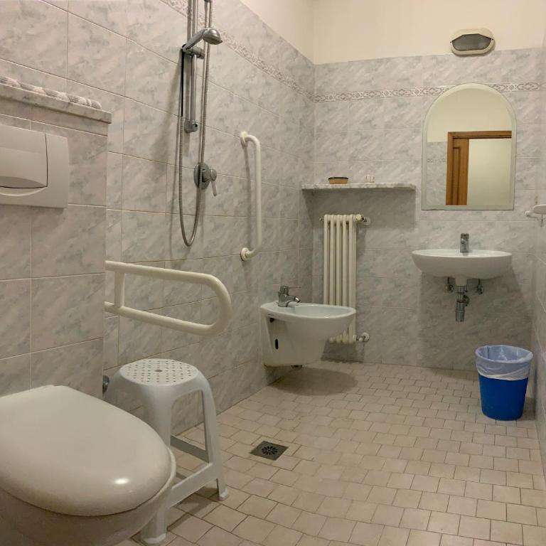 Hotel Marylise - Camera Tripla - 17