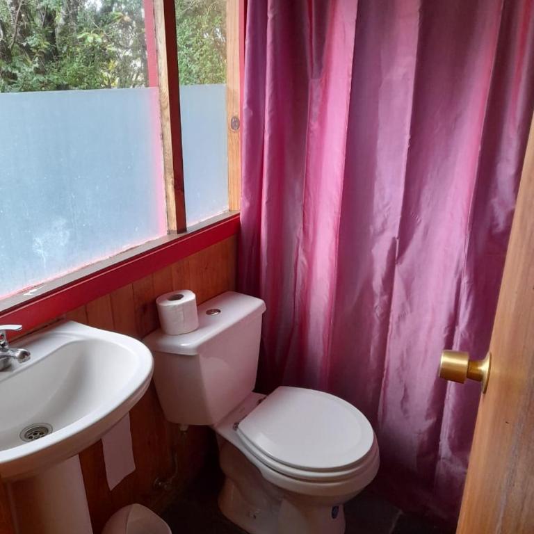 Parador Darwin Cucao - Triple Room with Private Bathroom - 3