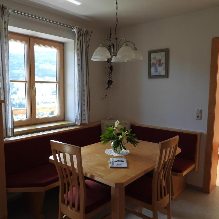 Bio-Bauernhof Einberghof - Apartment mit schöner Aussicht - 12