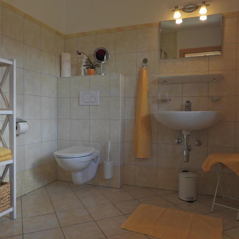 Bio-Bauernhof Einberghof - Apartment mit schöner Aussicht - 13