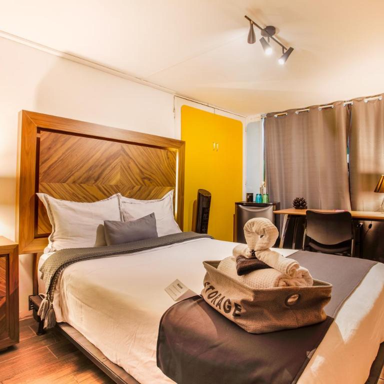 Nomadier Experience Mexico City Condesa - Deluxe Double Room with Shower - 2