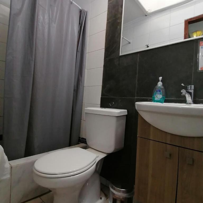 Hostal Caleta Abarca - Habitación Doble Estándar con baño privado - 11