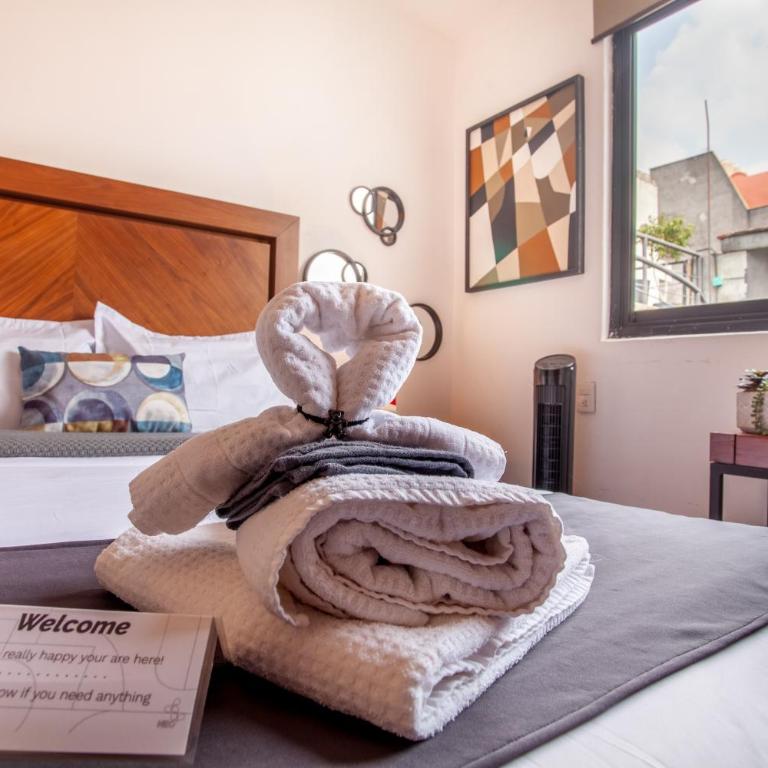 Nomadier Experience Mexico City Condesa - Double Room with Garden View - 16