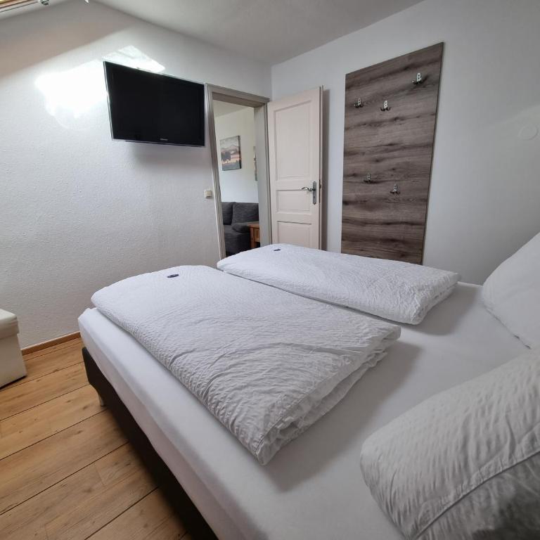 Ferienwohnungen am Buchbrunnen - Apartment 5 - 11