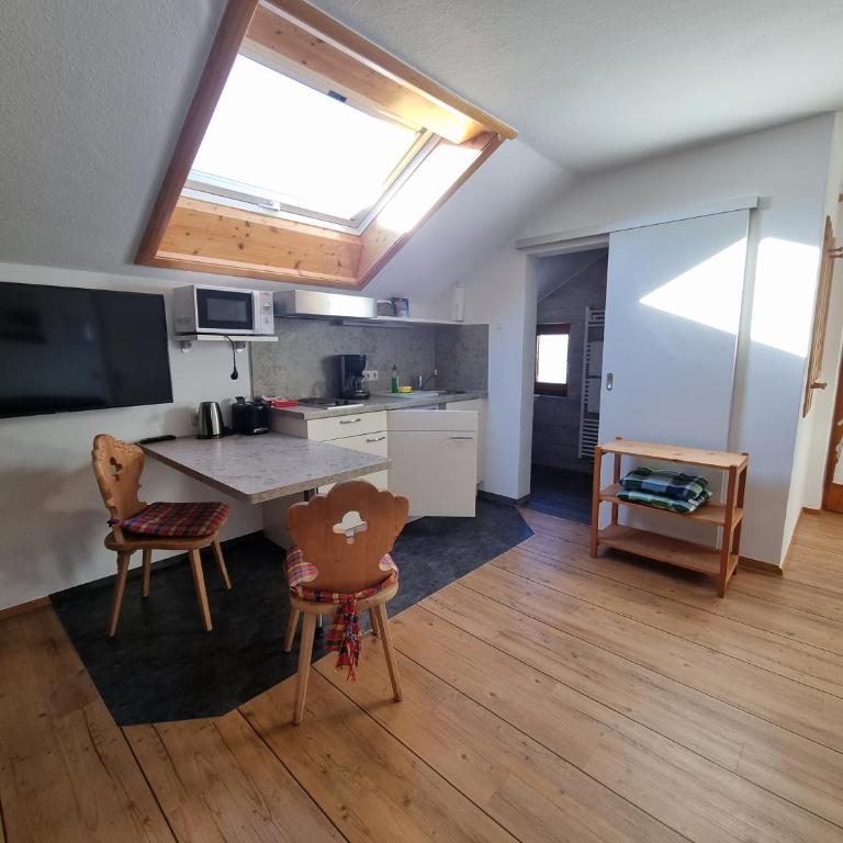 Ferienwohnungen am Buchbrunnen - Apartment 5 - 10