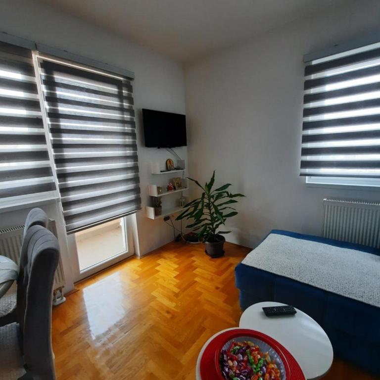 Jovana stan na dan Pale - Two-Bedroom Apartment - 31