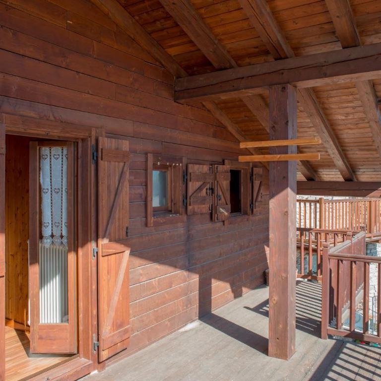 Mont Blanc Apartments - Superior Chalet - 5