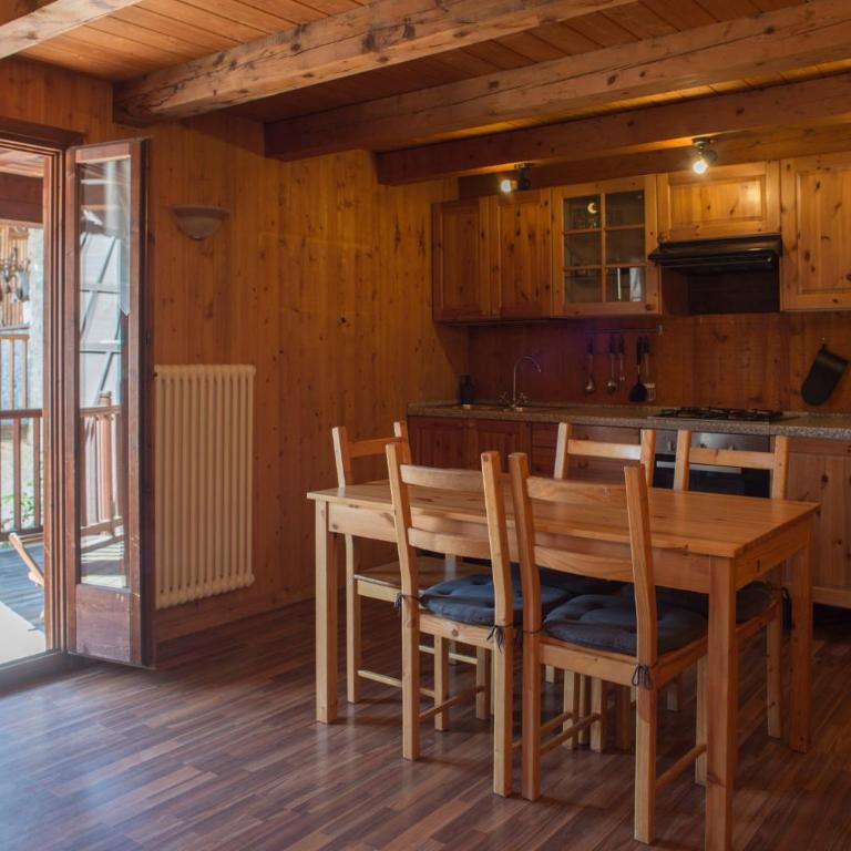 Mont Blanc Apartments - Superior Chalet - 7