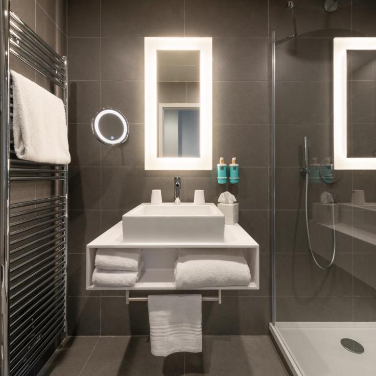 Novotel Paris 20 Belleville - Chambre Double Standard - 8