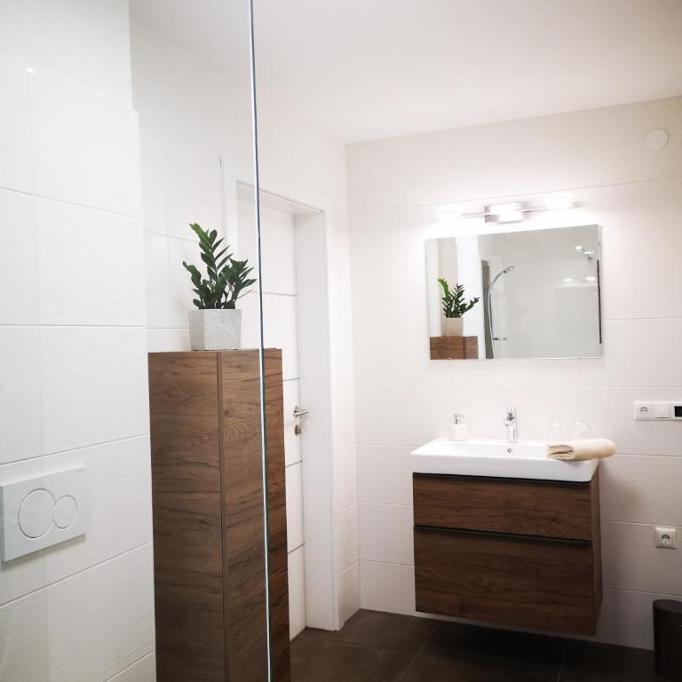 Ferienwohnungen BERGfeeling - Apartment mit 2 Schlafzimmern - 23