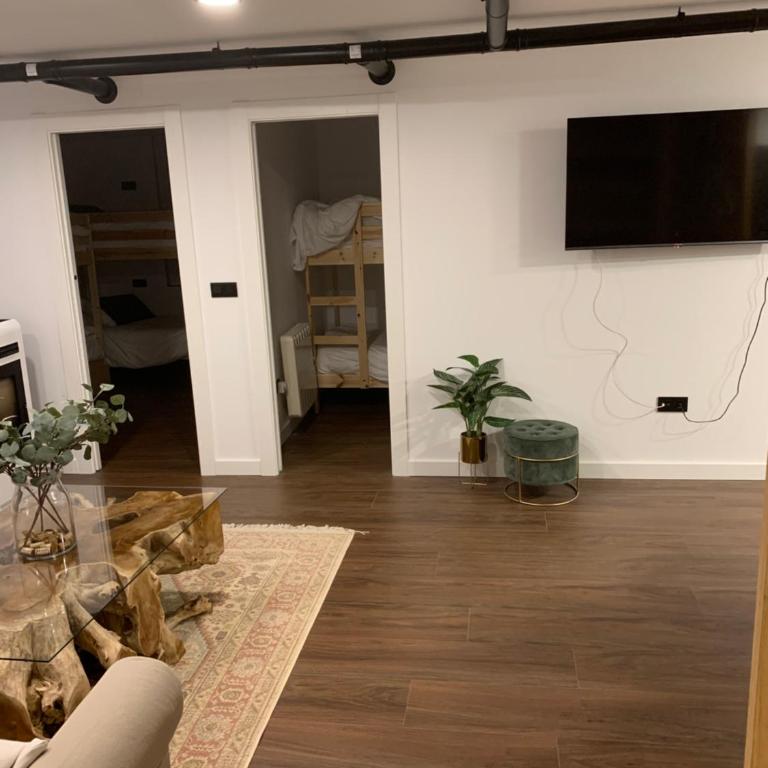 Fantastic brand new apartment in best location just few steps from the ski slope! private parking - Apartamento de 3 dormitorios - 6