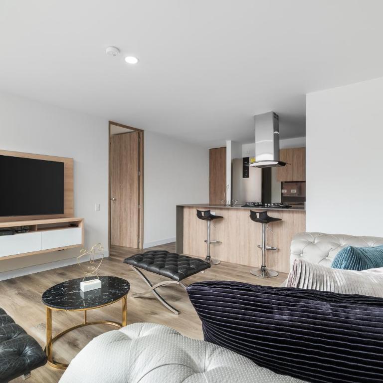 Apartamentos Go Living & Suites by HOUSY HOST - Apartamento con balcón - 4