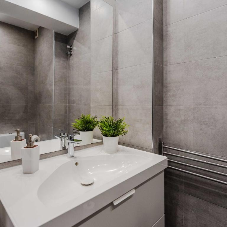 Spacious apartment with a view - historic center by REMS - Apartamento de 2 dormitorios - 8