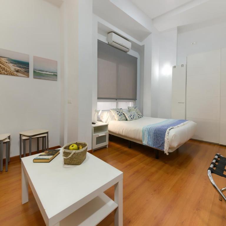 Holidays2Malaga Carreteria 97 Loft High Speed WIFI - Estudio con sofá cama - 14