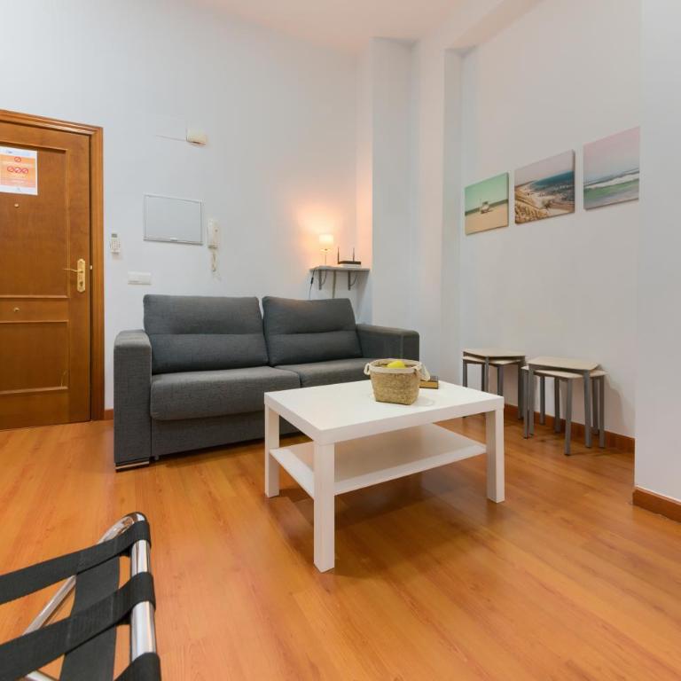 Holidays2Malaga Carreteria 97 Loft High Speed WIFI - Estudio con sofá cama - 16