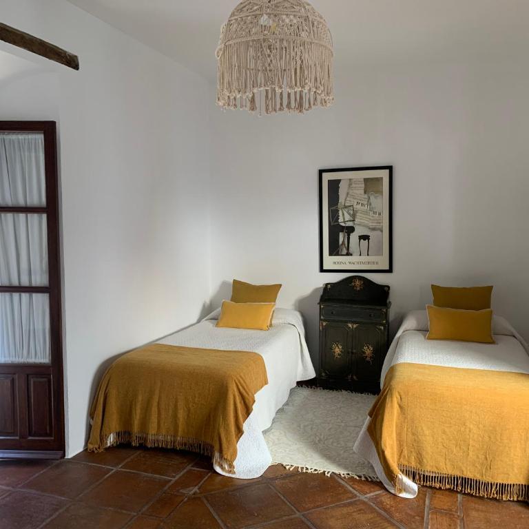Apartamentos Los Patios de la Judería - Three-Bedroom Apartment - 8