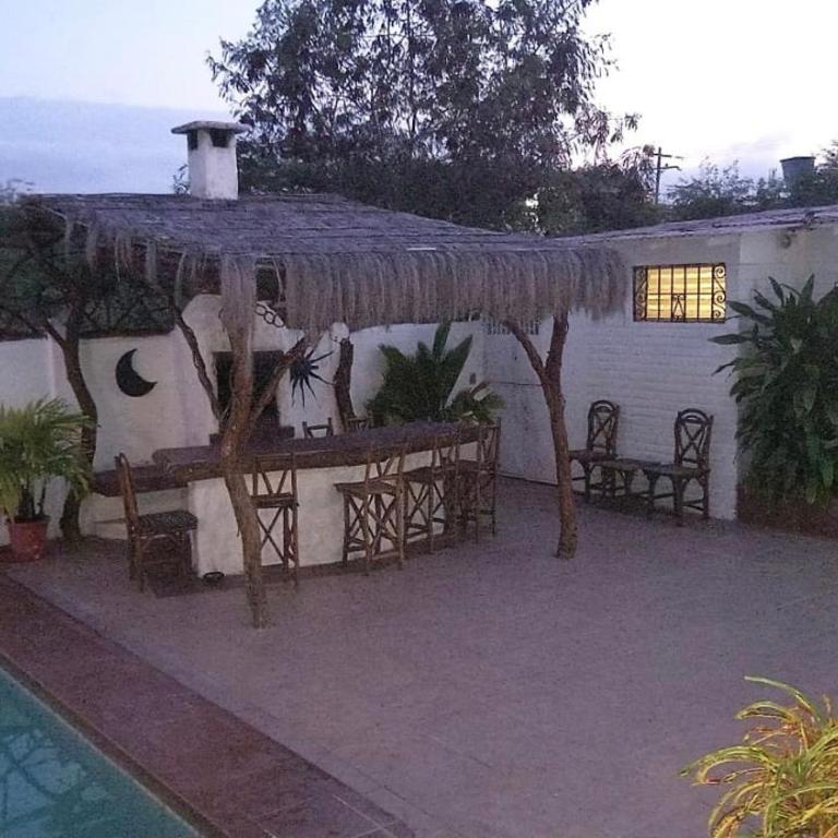 Casa Playas # 1 - Five-Bedroom House - 3