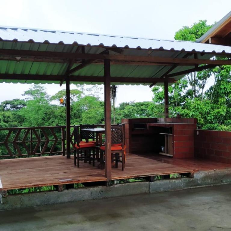 Cabañas Manakins - Three-Bedroom House - 10