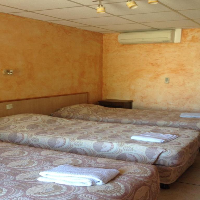 Hostellerie du loup - Chambre Triple avec Lits Séparés - 4