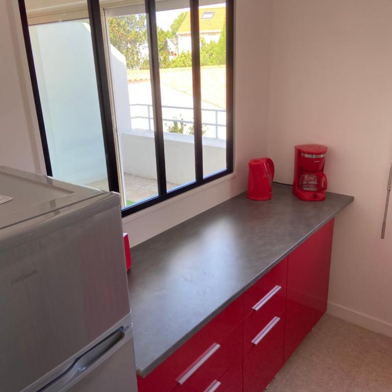 Centre-ville au calme grand T2 avec terrasse - Appartement 1 Chambre - 10