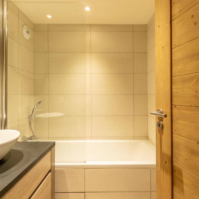 Les ARCS 1600 - SKI AUX PIEDS - MAGNIFIQUE DUPLEX 12 PERSONNES - Appartement - 32