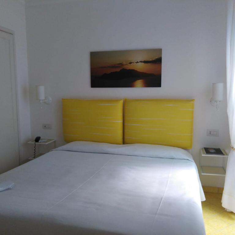 Relais Maresca Luxury Small Hotel & Terrace Restaurant - Camera Doppia Standard Con Vista Sul Cortile - 5