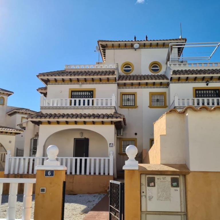 Playa Golf Quad House with Communal Pool Calle Castillo de San Roque P231 - Apartamento de 3 dormitorios - 1