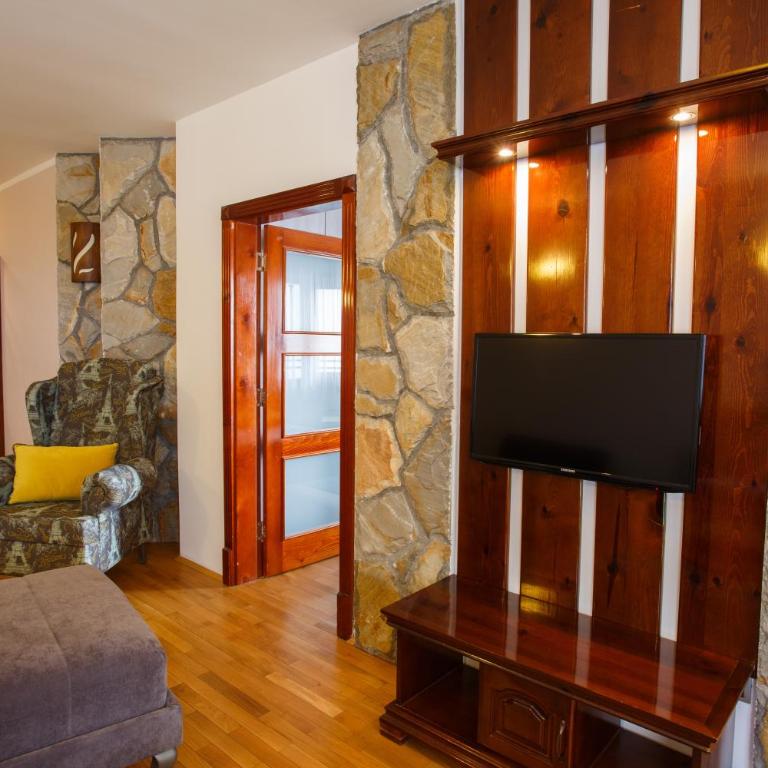 Vila Trag - Comfort One-Bedroom Apartment - 8