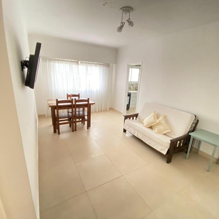 Morgan Beach - One-Bedroom Apartment - 6
