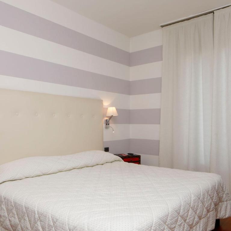 Hotel Lancaster - Double Room - 3