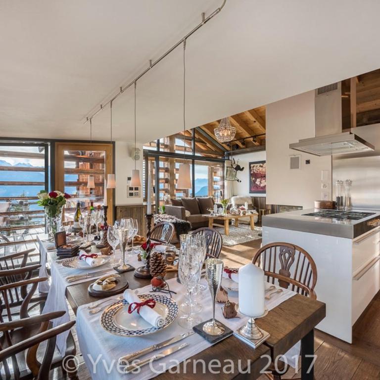 Artsy Luxurious Ski-In-Out-Chalet - Chalet - 4