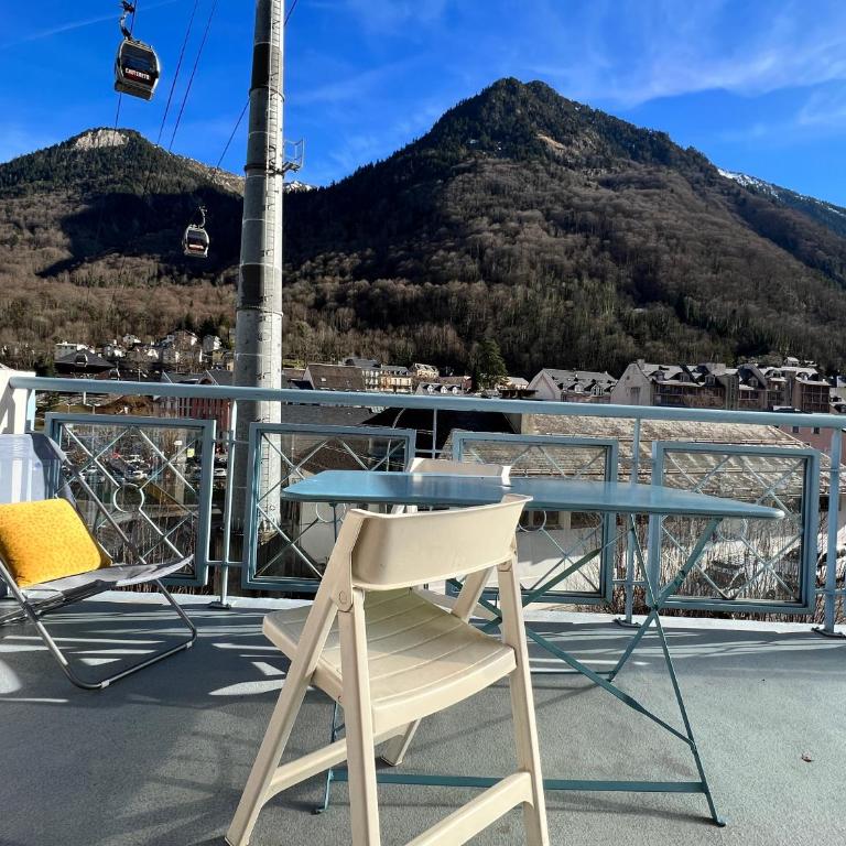 Centre ville, T2 avec terrasse et parking couvert. - One-Bedroom Apartment - 15