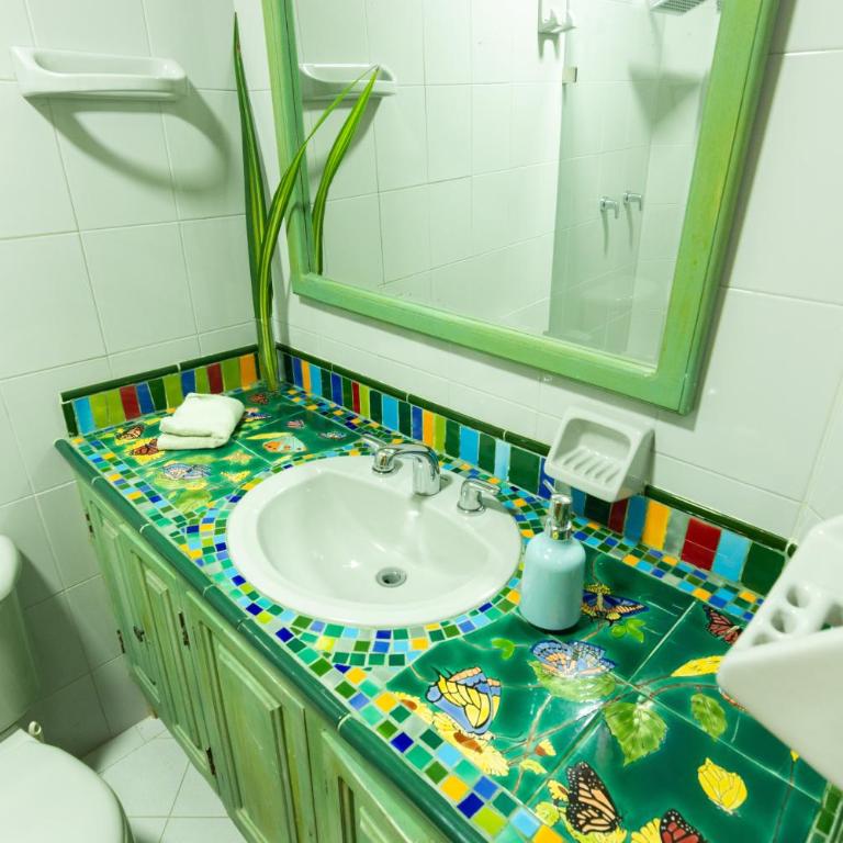Hotel Casa Esencia - Habitación Triple con baño privado externo - 1