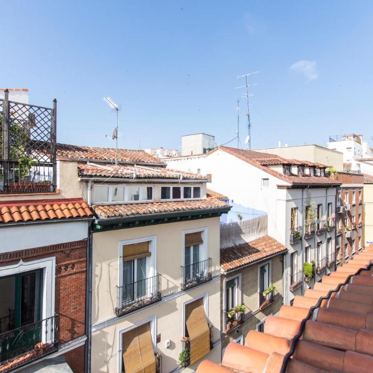 Homelike Huertas - One-Bedroom Apartment - 22