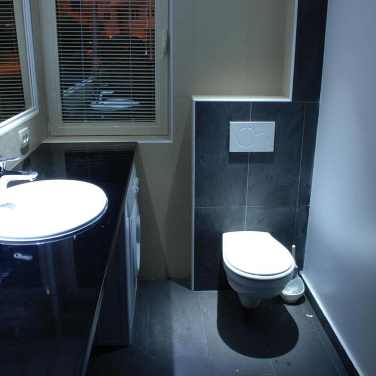 Spa Resort Luxury Apartments - One-Bedroom Apartment - 7