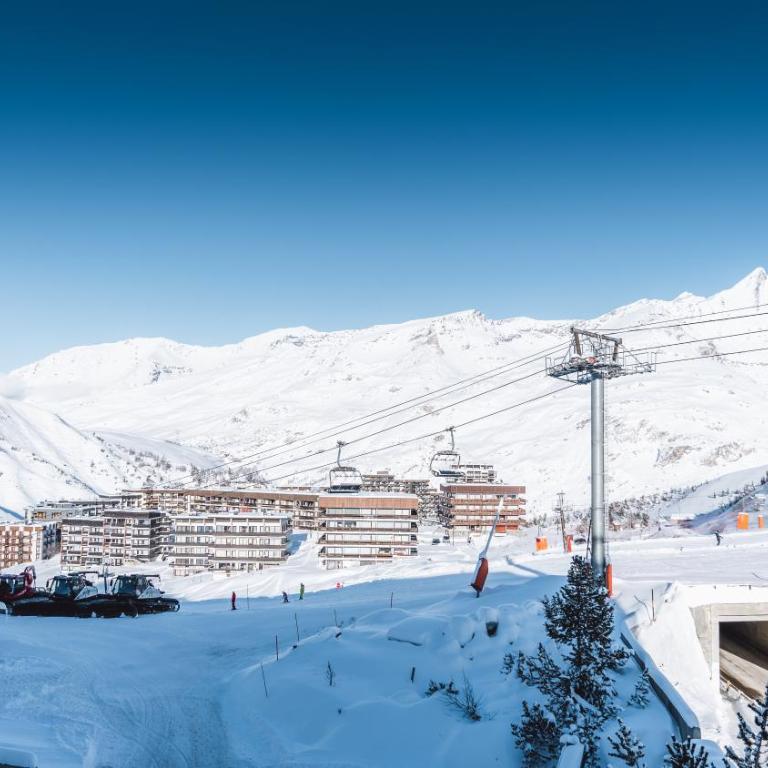Apex2100 International Ski Academy Tignes - Dreibettzimmer mit Bergblick - 6