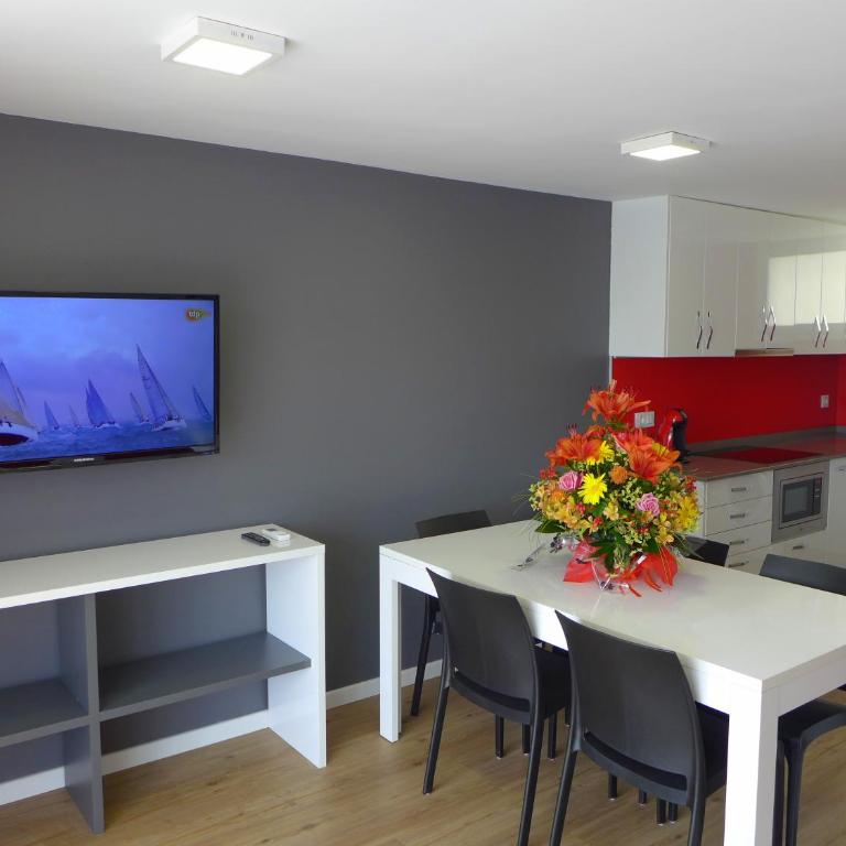 Rentalmar Navarra family suites - Apartamento Superior de 2 dormitorios (6 adultos) - 1