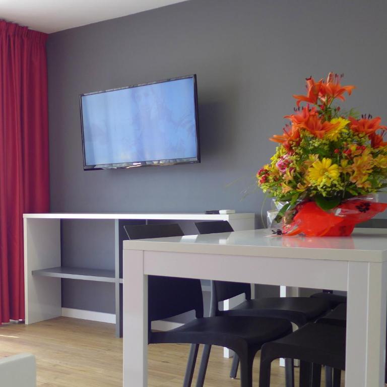 Rentalmar Navarra family suites - Apartamento Superior de 2 dormitorios (6 adultos) - 15