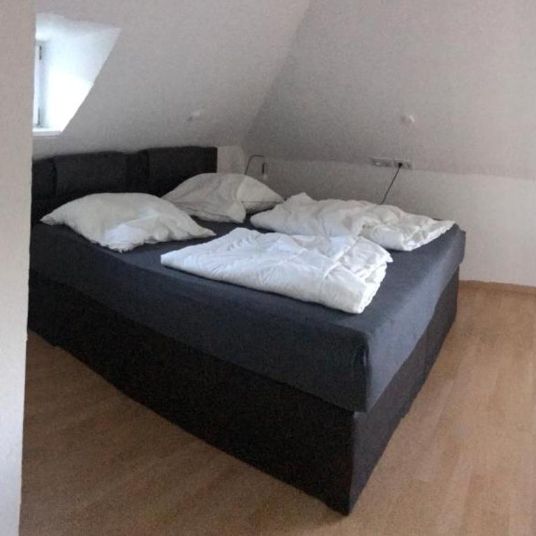 Ferienwohnung stadtnah im DG - Apartment - 9