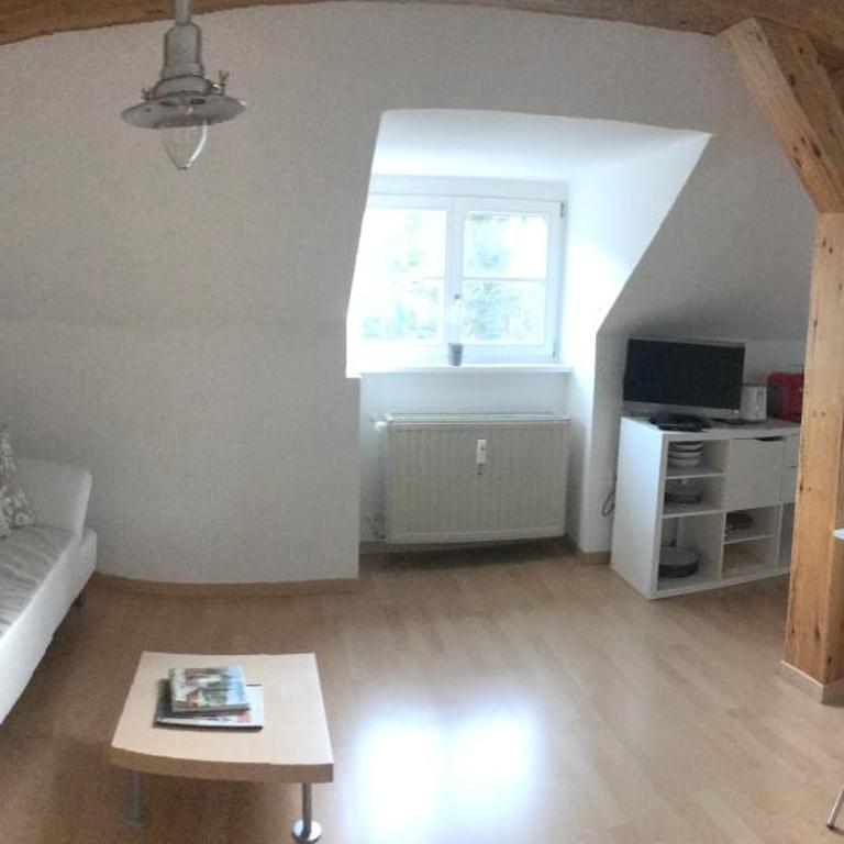Ferienwohnung stadtnah im DG - Apartment - 3