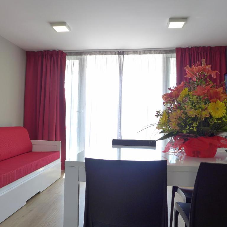 Rentalmar Navarra family suites - Apartamento Superior de 2 dormitorios (6 adultos) - 13