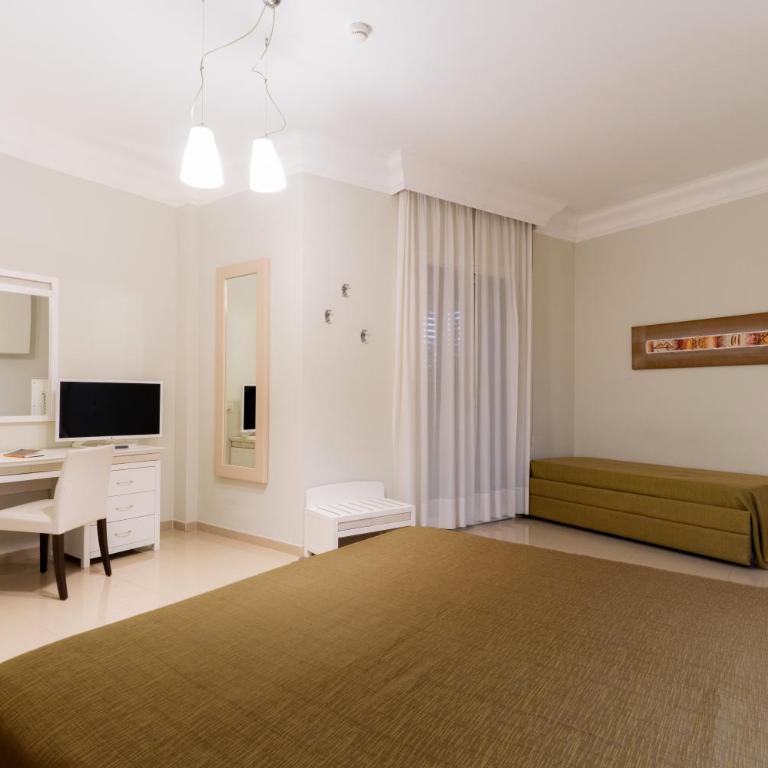 Victoria Palace Hotel & Zen Wellness - Camera Quadrupla - 3