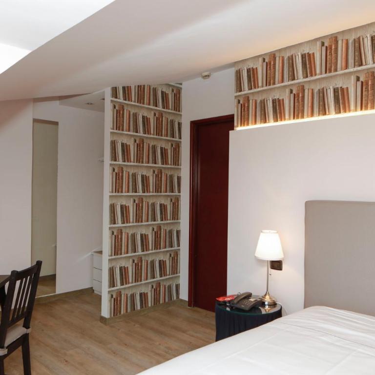 Hotel Lancaster - Triple Room - 3
