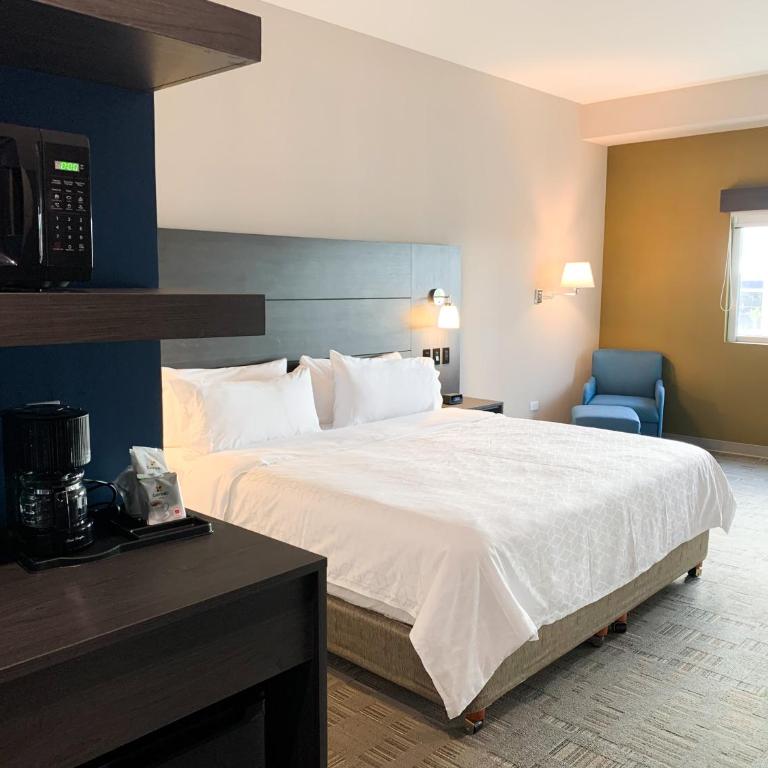 Holiday Inn Express & Suites - Tijuana Otay by IHG - Standard Room - 1